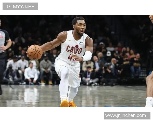 篮网竭力翻盘未果，米切尔神勇27分助爵士连胜