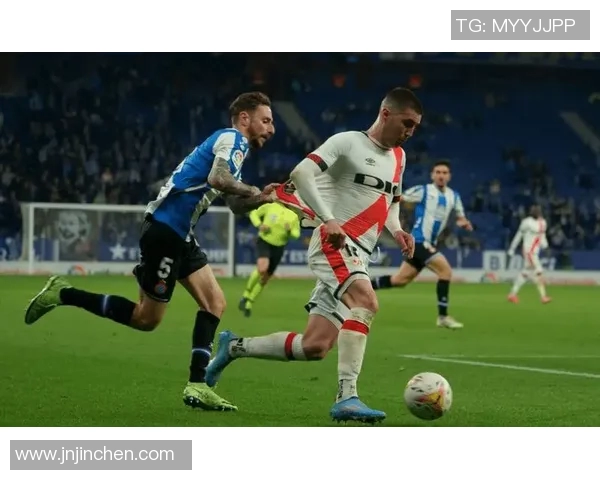 西班牙人主帅因赛季表现不佳被解雇,球队未来走向引发关注